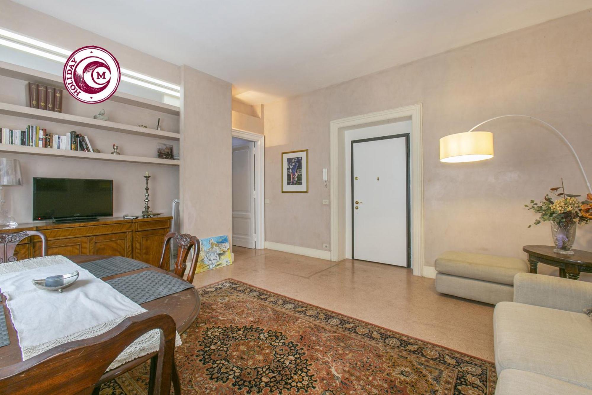 Apartment C M Piazza Cavour Elegant Flat *