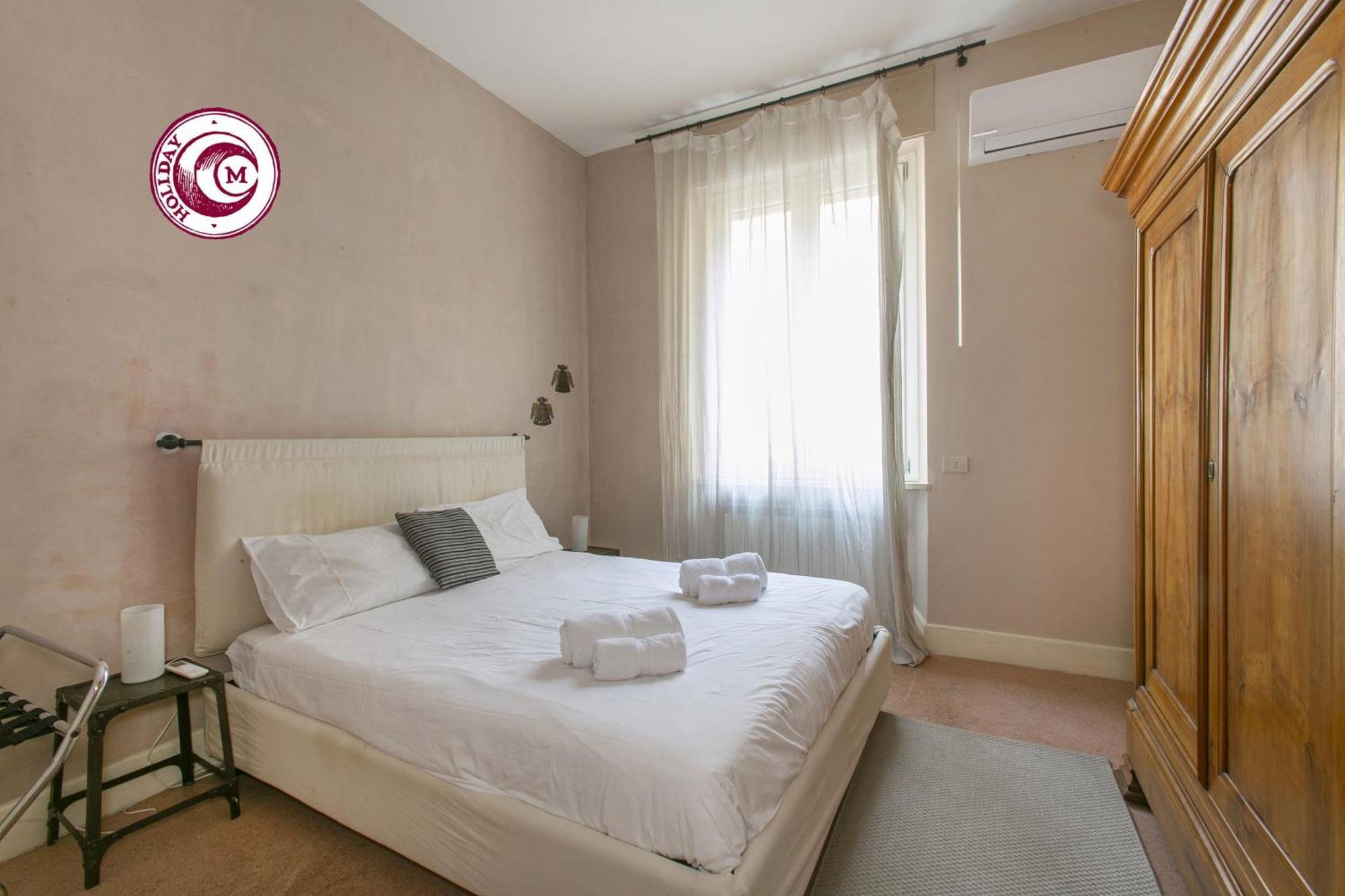 Apartment C M Piazza Cavour Elegant Flat